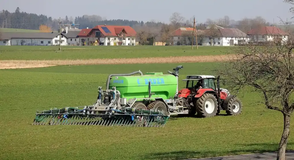 How to Create an Effective Manure Management System for a Healthy Stable